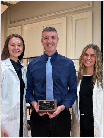 Wayne McEwen Named Preceptor of the Year